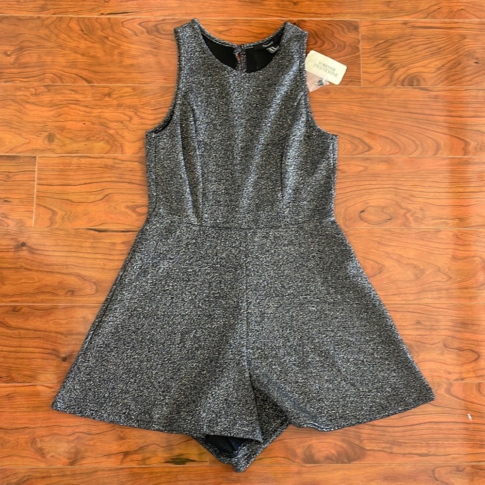 NWT Forever 21 Black Sleeveless Glitter Sparkle One piece Romper Shorts